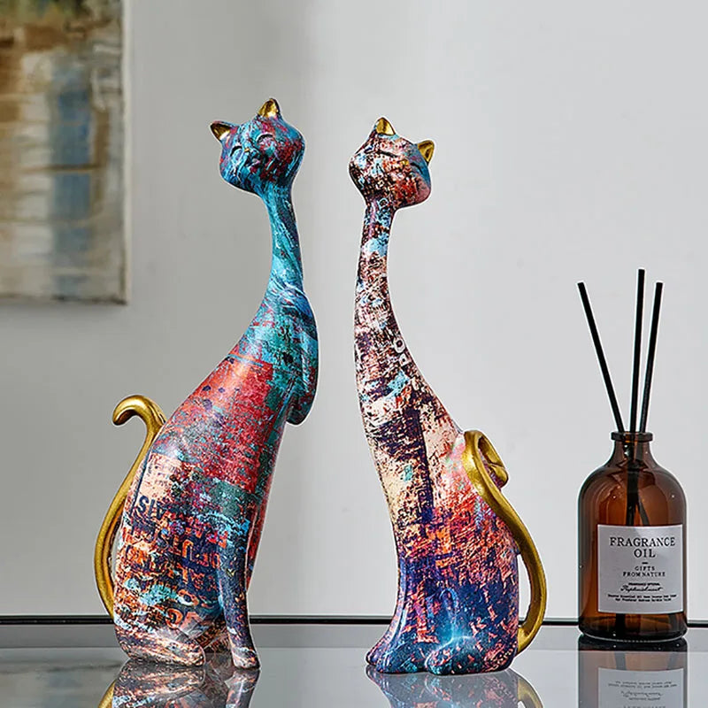 Modern Painted Graffiti Lovers Cat Figurines